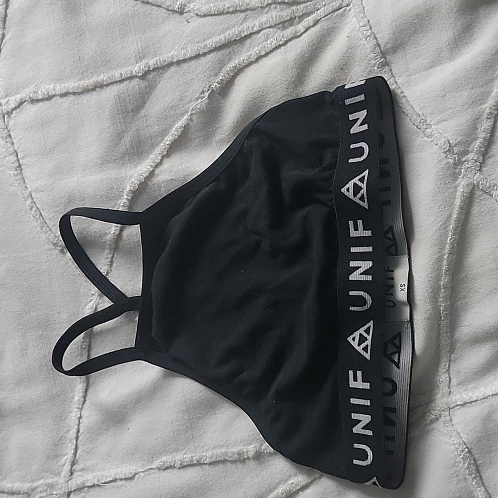 Sports bra